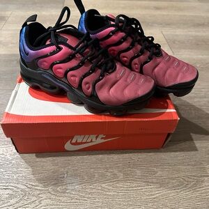 Nike Air Vapormax Hyper Violet